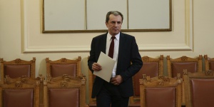 Орешарски ще сменя министри