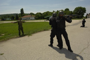 Командоси обезвреждаха терористи в Пловдив