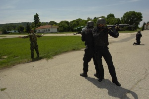 Командоси обезвреждаха терористи в Пловдив