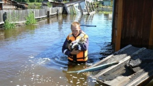 Хиляди евакуирани заради наводнения в Сибир