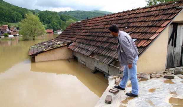 Десет загинали в Сърбия и 11 в Босна и Херцеговина след наводненията