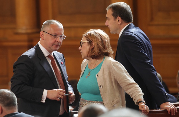 Станишев не се отказва, отива евродепутат