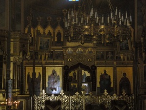 Казаци нападнаха богомолци в Крим