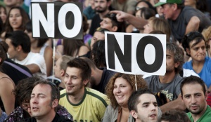 Хиляди испанци  поискаха референдум за отмяна на монархията