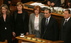 Разглезените министри на Орешарски съсипаха БСП