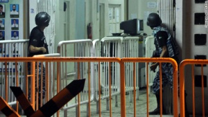 Нападение над летище в Карачи, десетки убити