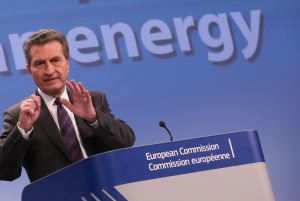 ЕК ще мотивира Киев да плати за руския газ