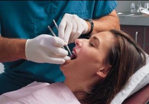 Нова зъбна технология заличава кариесите без болка