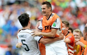 Германия води с 3:0 на полувремето срещу Португалия