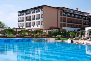 Горя хотелът на Брендо  в Лозенец