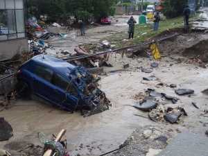 Световните медии за наводненията в България