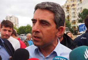 Президентът благодари на доброволците в "Аспарухово"