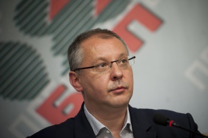 Критики към Станишев за решението да стане евродепутат