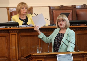 Цачева: Колеги от БСП минаха всякакви граници