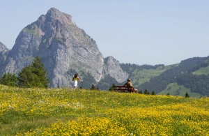 Юли – без жеги и с краткотрайни валежи