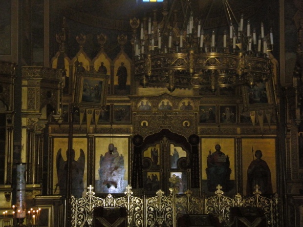 Казаци нападнаха богомолци в Крим