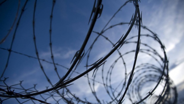 Замениха американски войник за петима затворници от Гуантанамо