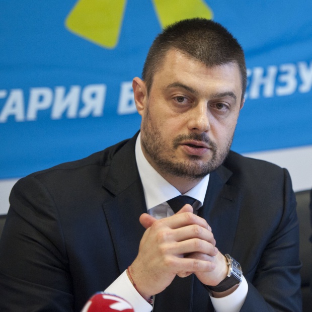 Европейските консерватори отказаха коментар дали преговарят с Бареков
