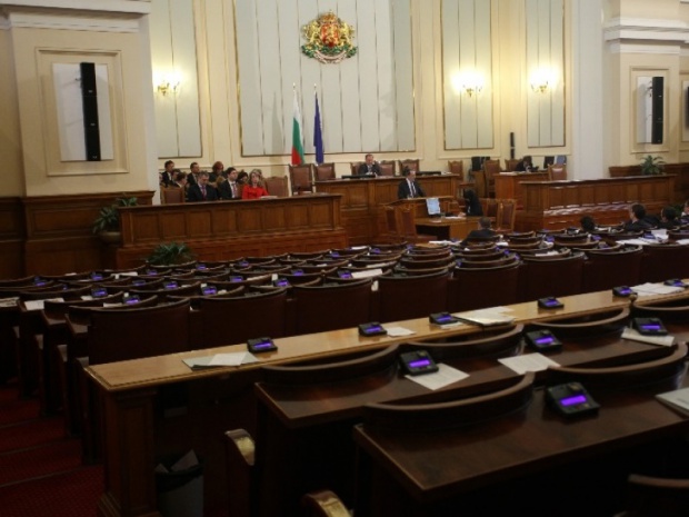 Парламентът одобри емитирането на дълг от 3 млрд. лева