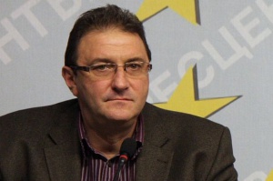 Петър Мутафчиев: Станишев да отстъпи председателското място