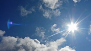 Очаква ни слънчев и топъл петък