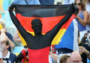 Светът е футбол! 75 хил. гледат Германия срещу Франция на "Маракана"