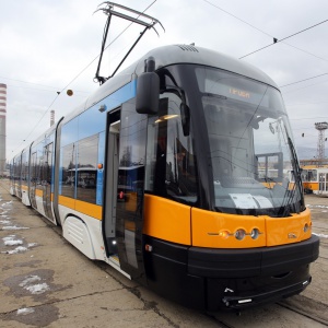 Най-накрая: Трамвай № 7 отново тръгна по бул. „България“