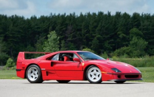 Род Стюарт продава 25-годишно „Ферари“ за 1 млн. долара