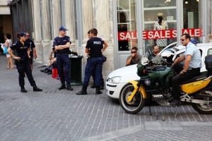 Въоръжени ограбиха 120 хил. евро от солунска банка