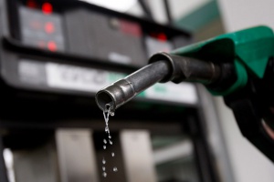 Съдът запорира акции на "Петрол"