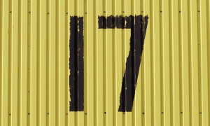 Вярвате ли в съвпадения: има ли нещо в числото 17, та падат самолети?