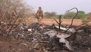 Откриха втората черна кутия на падналия самолет в Мали