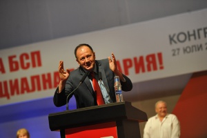 Михаил Миков ще запази статуквото, твърдят политолози