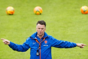 Манчестър Юнайтед търси защитници