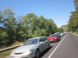 Катастрофа между три автомобила на Е-79