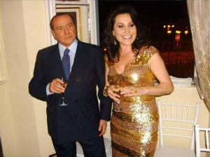 Берлускони искал съвет от Дарина Павлова