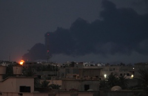 Либия си върна контрола над главната военна база