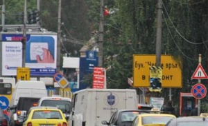 Нова тапа от утре: „прецеждат“ колите при Хладилника