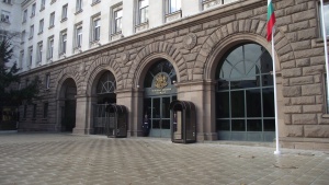 Президентът събира част от служебния кабинет?