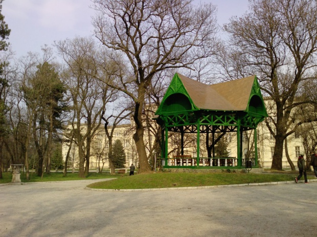 „Опера в парка“ започва в градината на военната ни Алма матер