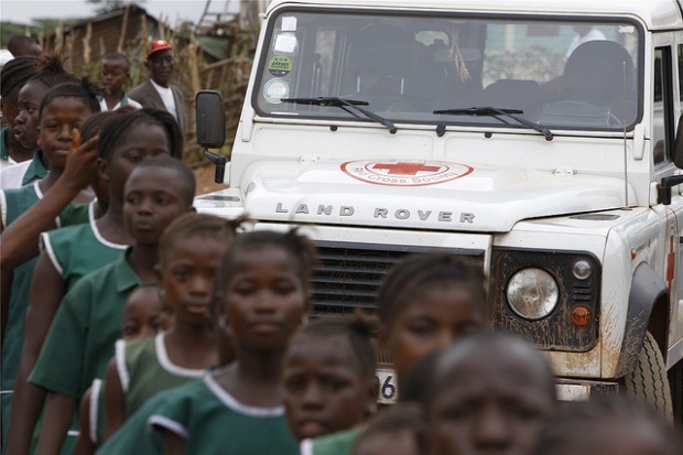 Епидемия от ебола набира скорост в Западна Африка