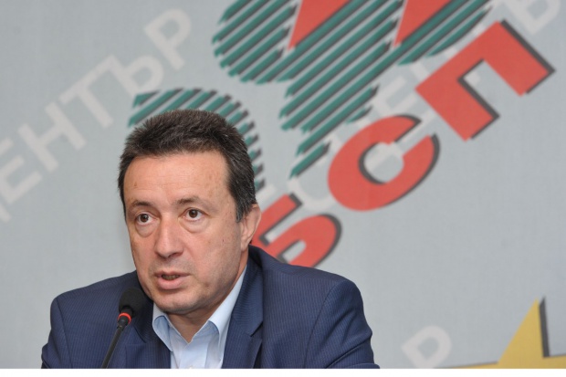 БСП върви към изборите с нов лидер, смята Янаки Стоилов