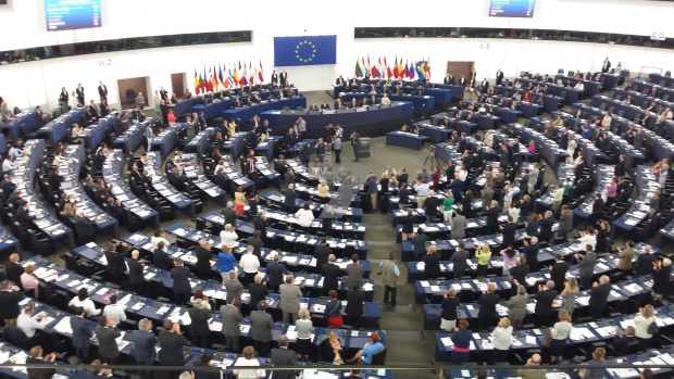 Европарламентът одобри четиримата кандидати за членове на ЕК