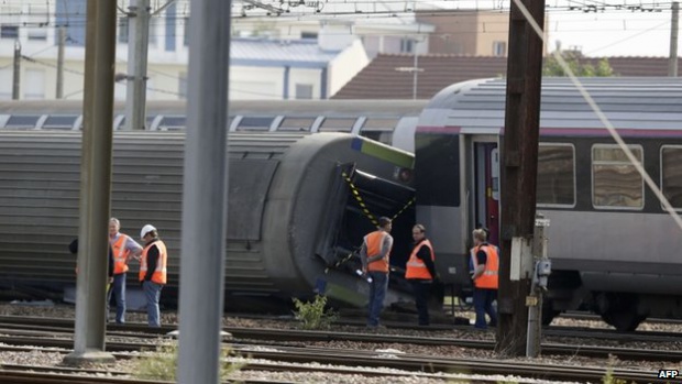 25 ранени при влакова катастрофа във Франция