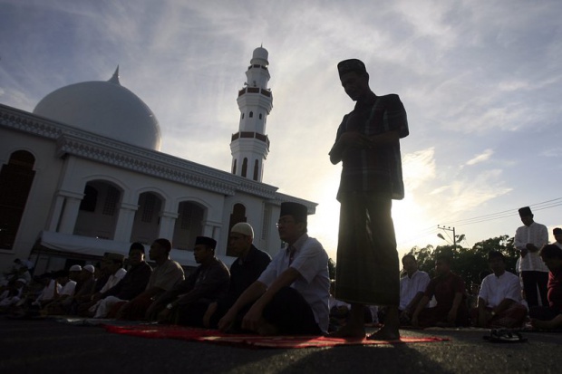 Мюсюлманите празнуват Рамазан Байрям