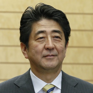 12 ранени при инцидент с кортежа на японския премиер