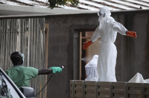 Военни и полиция изолират епицентъра на ебола в Африка