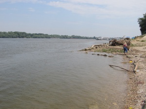 Предупреждават за повишаване нивата на реките