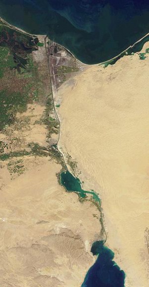 Египет ще строи нов Суецки канал