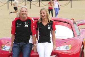 Дъщерята на Ричард Брансън може да роди в космоса